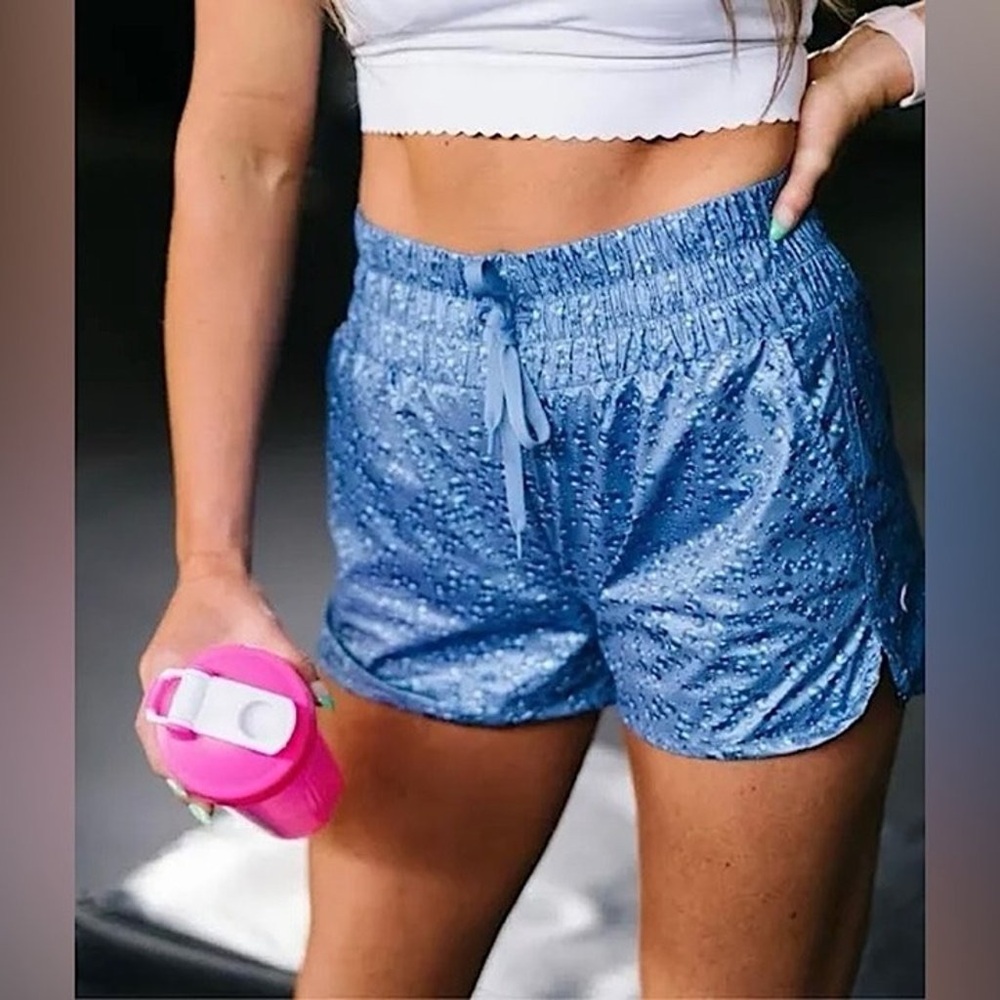 Zyia Active High Rise Bomber Shorts in Blue Bubble Size XL